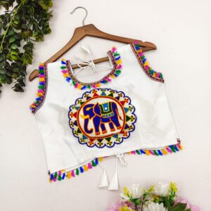 WHITE EMBRODER BLOUSE