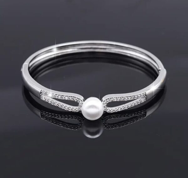 Middle Eastern Directional Micro-Inlaid Imitation Pearl Teardrop Bracelet – Elegant & Fashionable