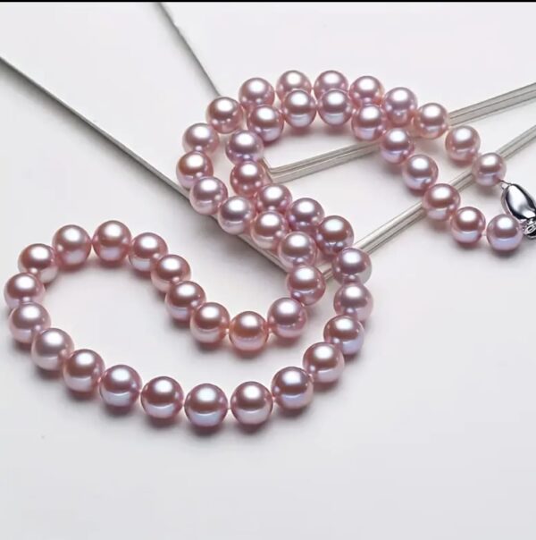 Women’s Pink Freshwater Pearl Necklace – High Gloss Round Pearls